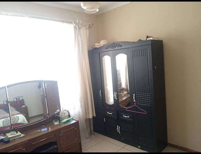 9 BEDROOM HOUSE FOR SALE IN BOKSBURG NORTH